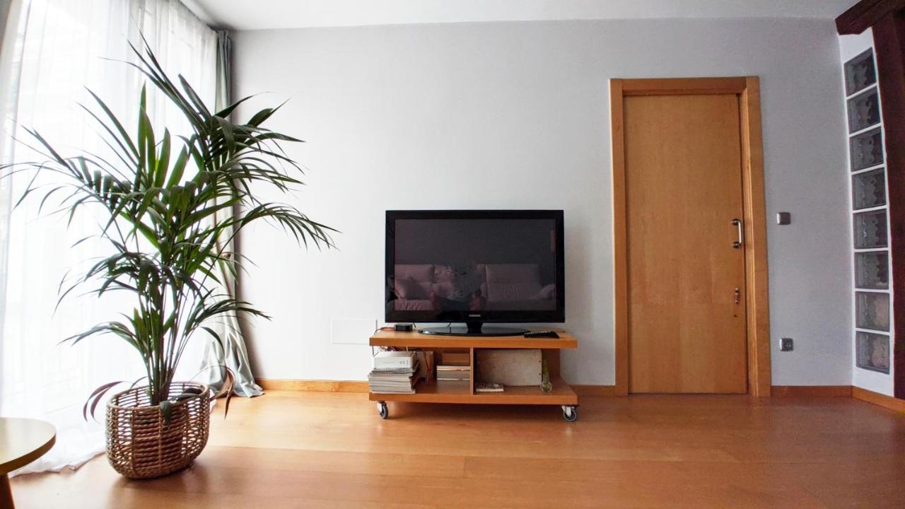 Апартаменти Centrico Apartamento Elai, Netflix, Coffee, Posibilidad Parking Сан-Себастьян Екстер'єр фото